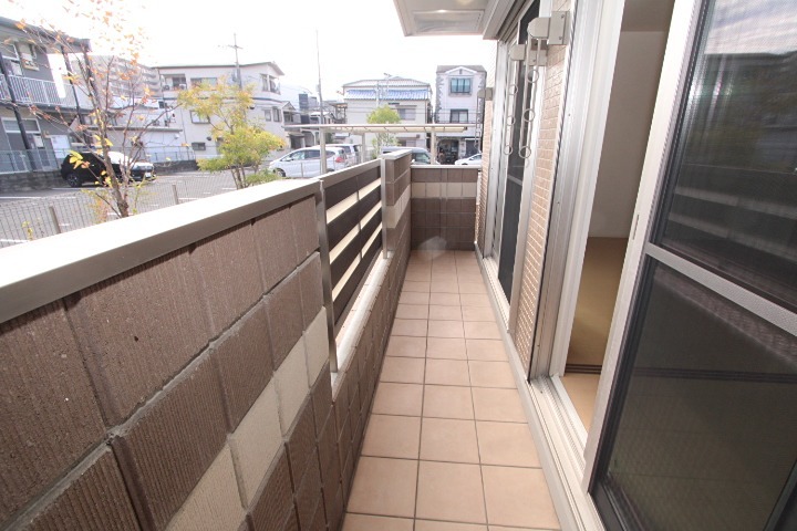 16/23 バルコニー