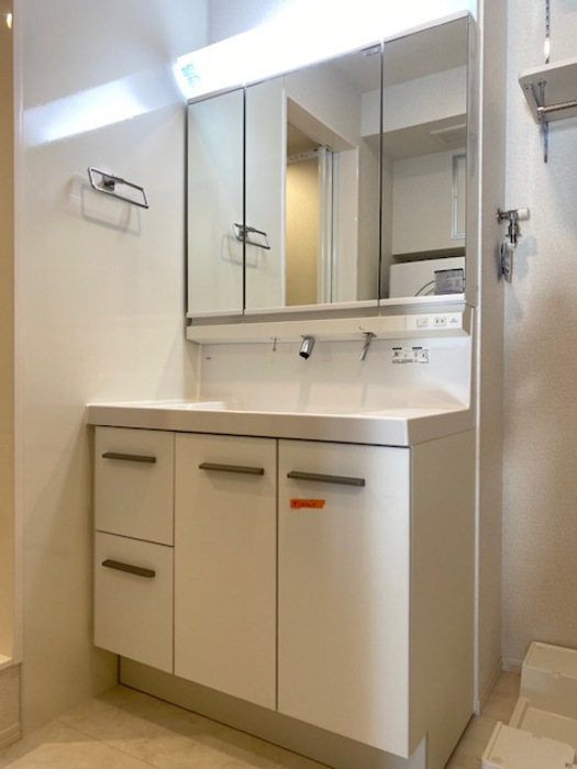 21/23 エントランス