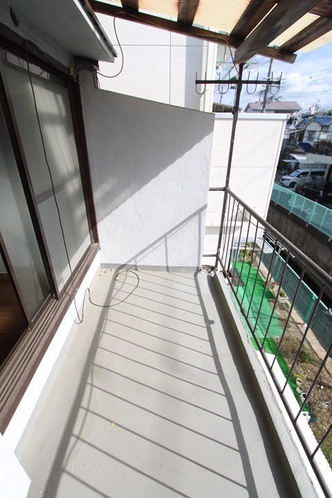 22/27 バルコニー