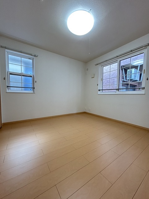 20/21 エントランス