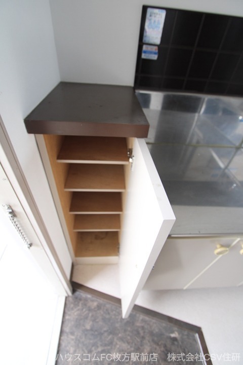 16/18 エントランス