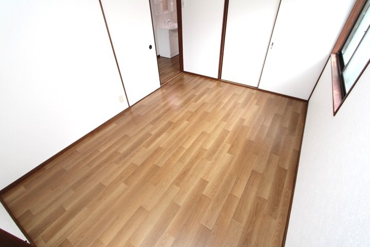 25/27 エントランス