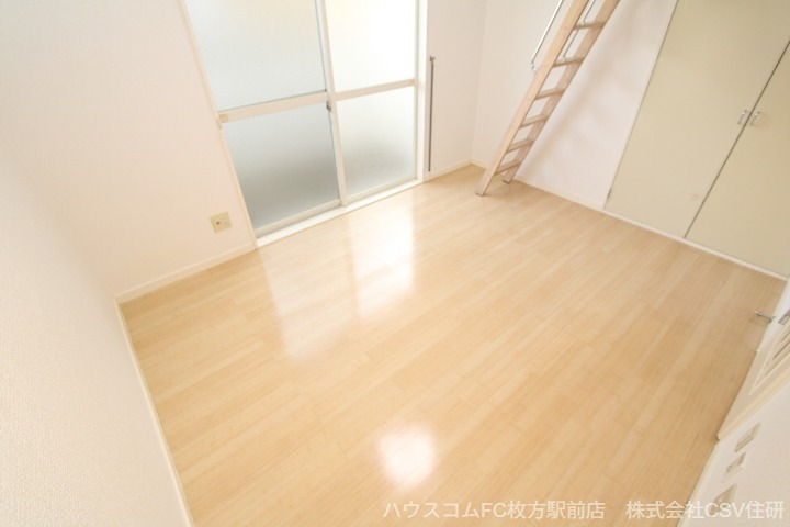 13/15 エントランス