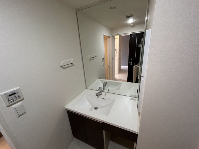 19/25 バルコニー