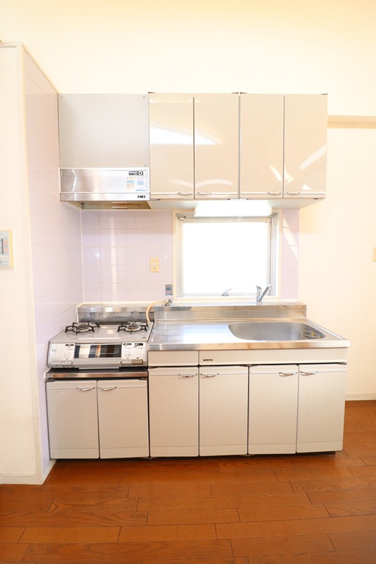 13/28 キッチン