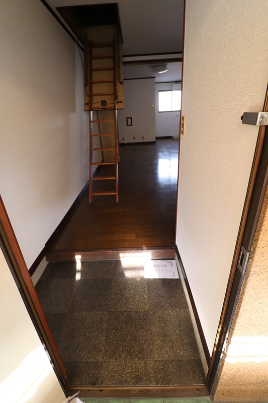 5/17 玄関