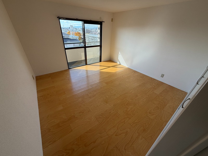 16/18 エントランス