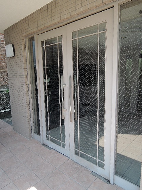 2/4 エントランス