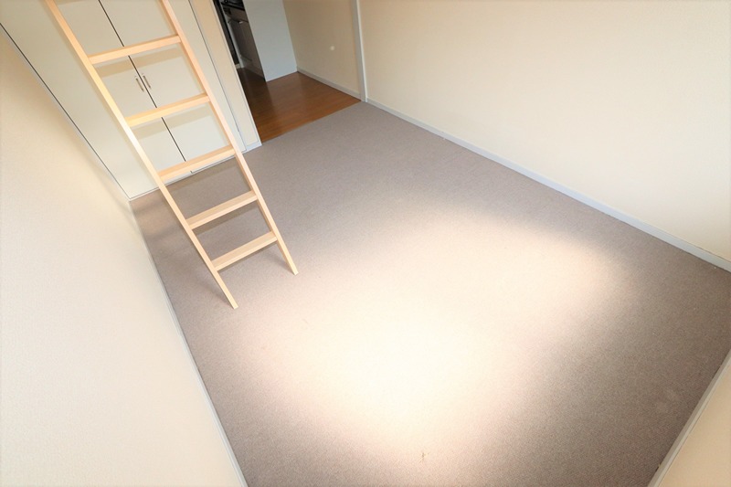 15/19 エントランス