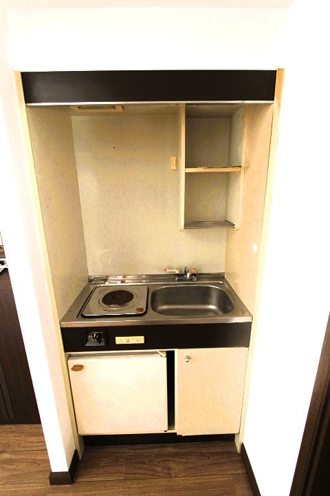 13/28 キッチン