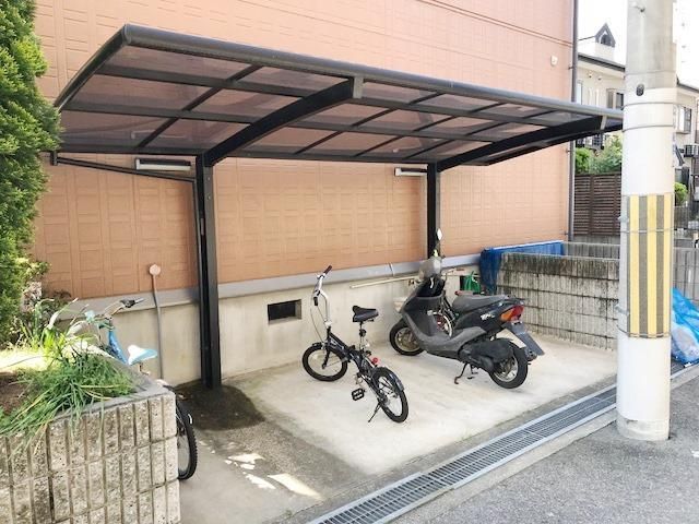 26/30 駐車場