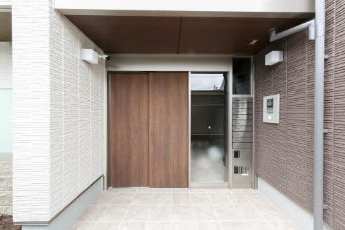 15/19 エントランス