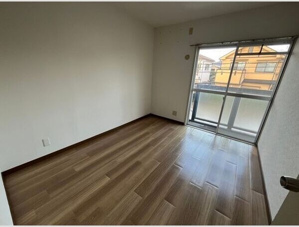 17/19 エントランス