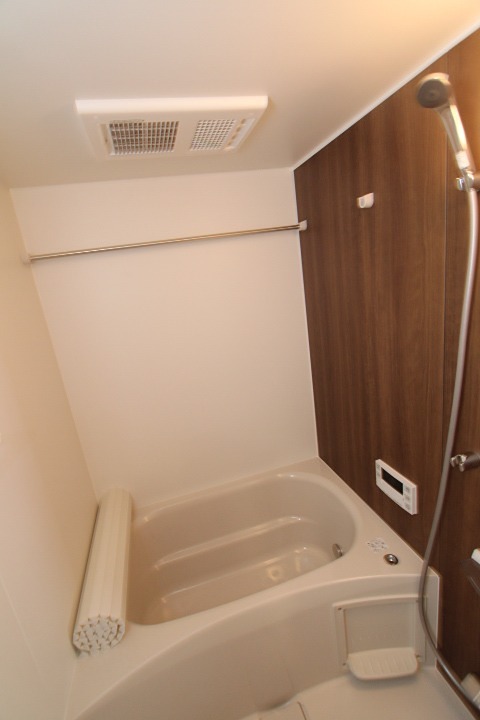 14/25 浴室