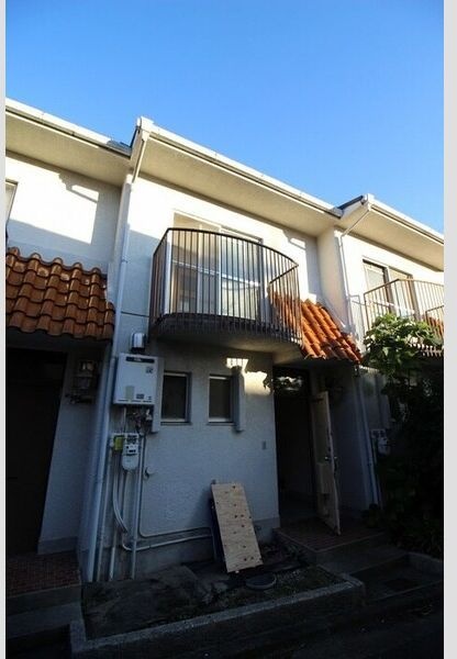 26/30 エントランス