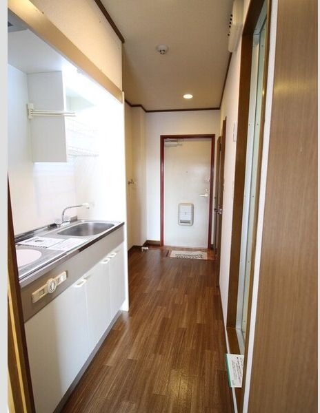 14/18 エントランス