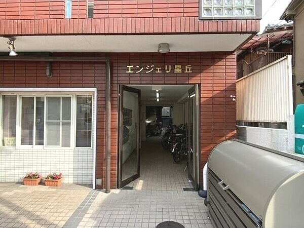 19/21 エントランス