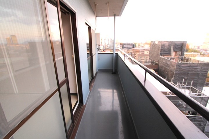 13/19 バルコニー