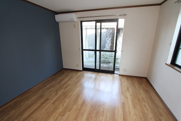 23/26 エントランス