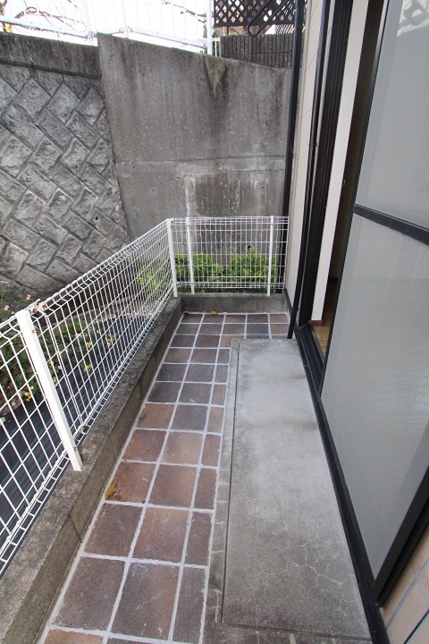 19/26 バルコニー