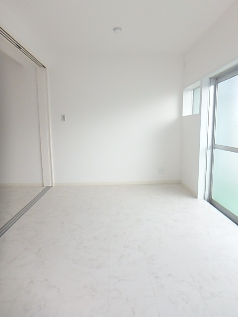 14/16 エントランス