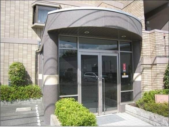 20/24 エントランス