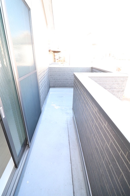 17/23 バルコニー