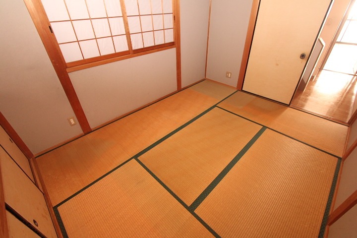 28/30 エントランス