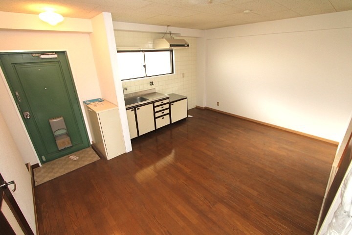 18/20 エントランス