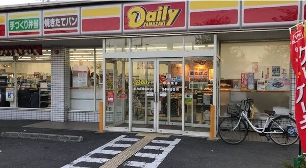 16/21 エントランス