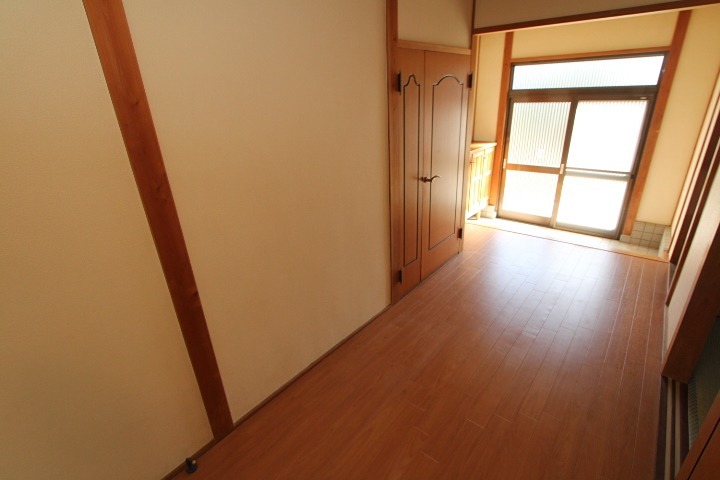 22/24 エントランス