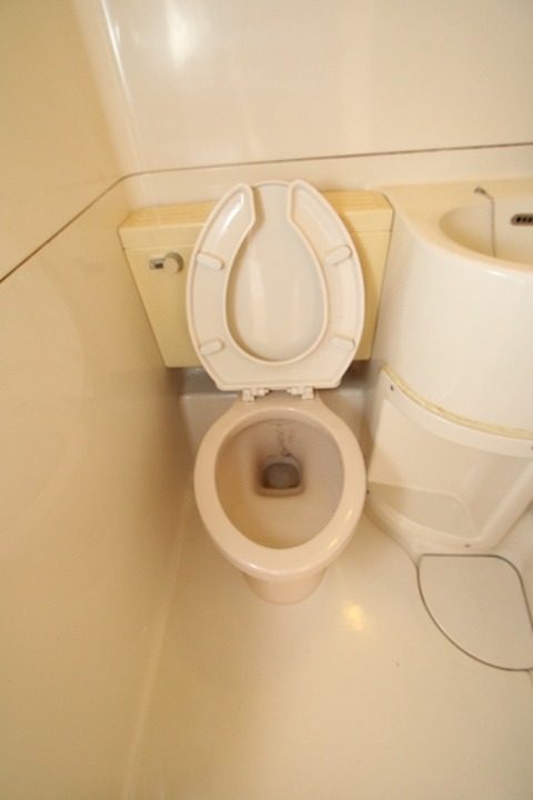 14/30 トイレ
