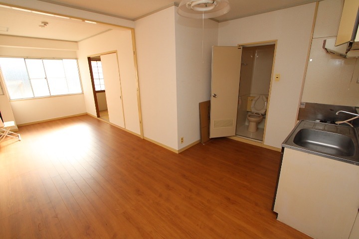 26/30 エントランス