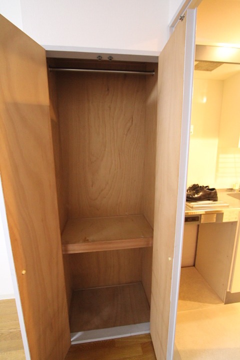 16/18 エントランス