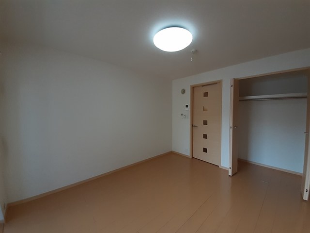 19/22 エントランス