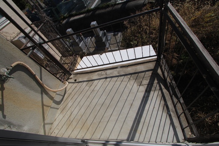 17/23 バルコニー