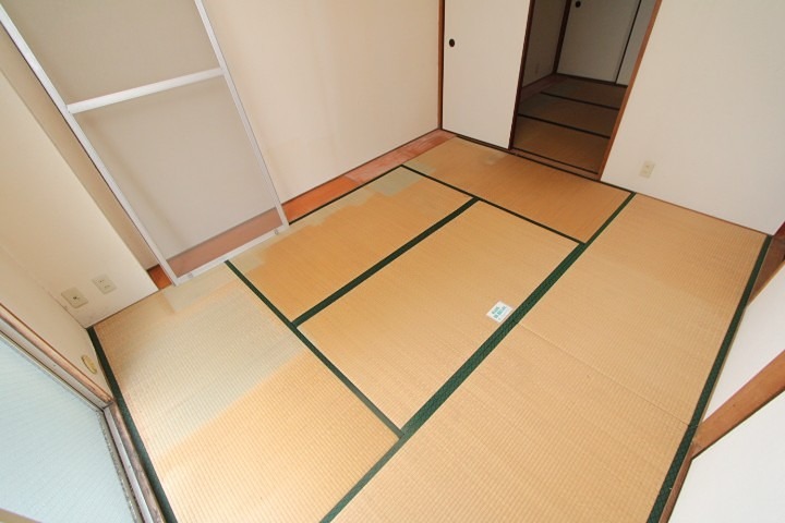 16/18 エントランス