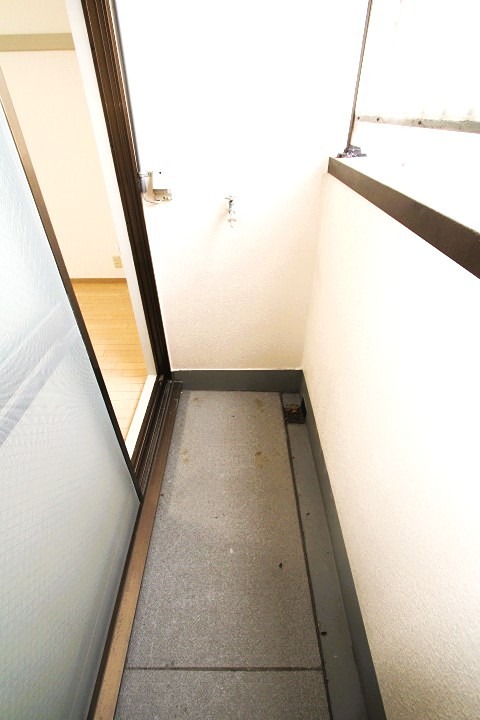 21/28 バルコニー