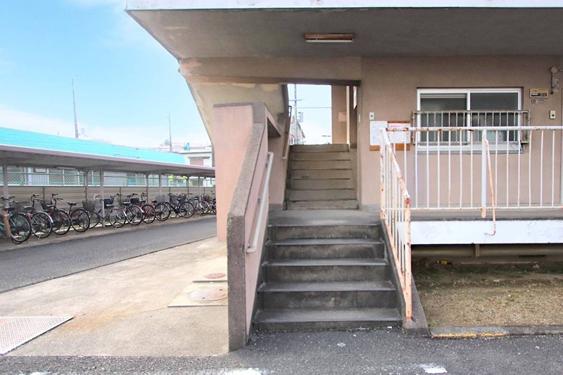 15/18 エントランス