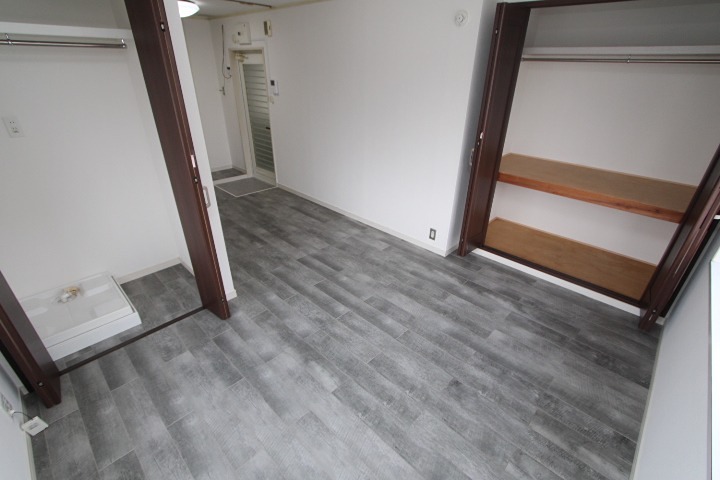 16/19 エントランス