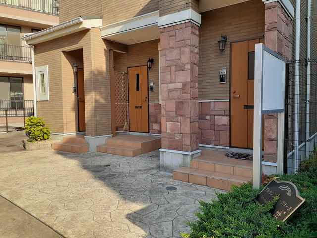 20/20 エントランス