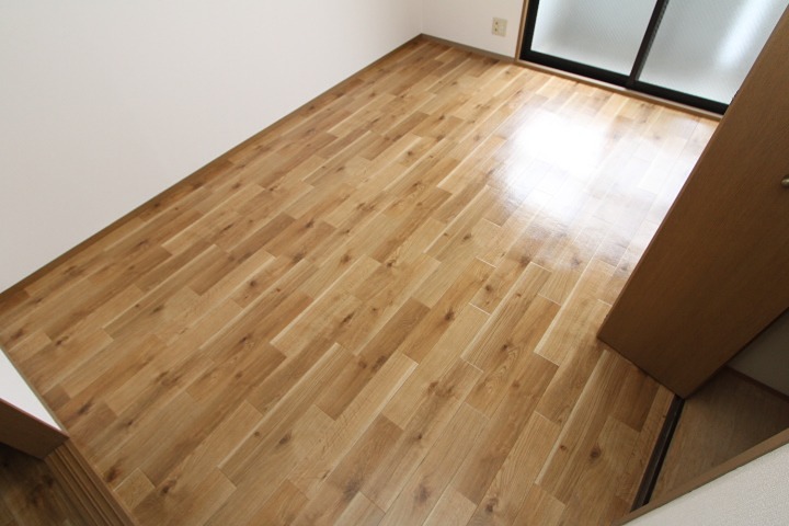 25/27 エントランス