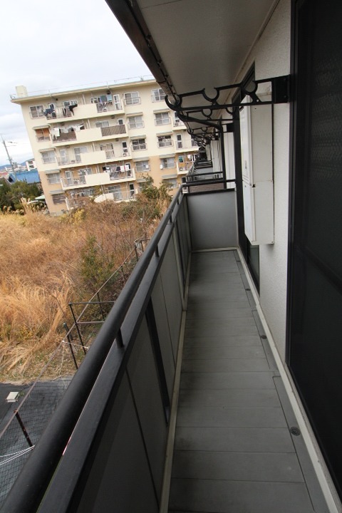 20/27 バルコニー