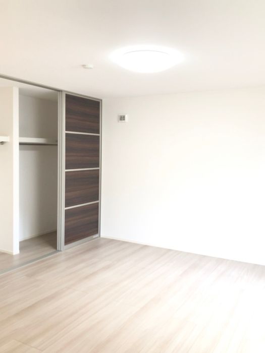 24/30 エントランス