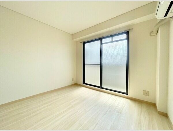 15/19 エントランス