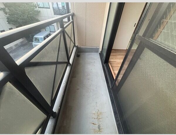 13/19 バルコニー