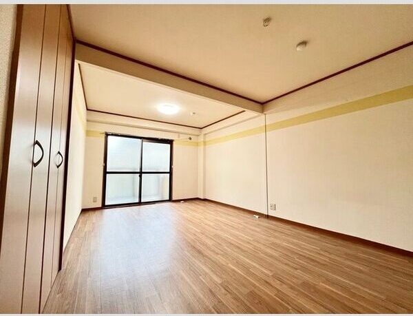 15/19 エントランス