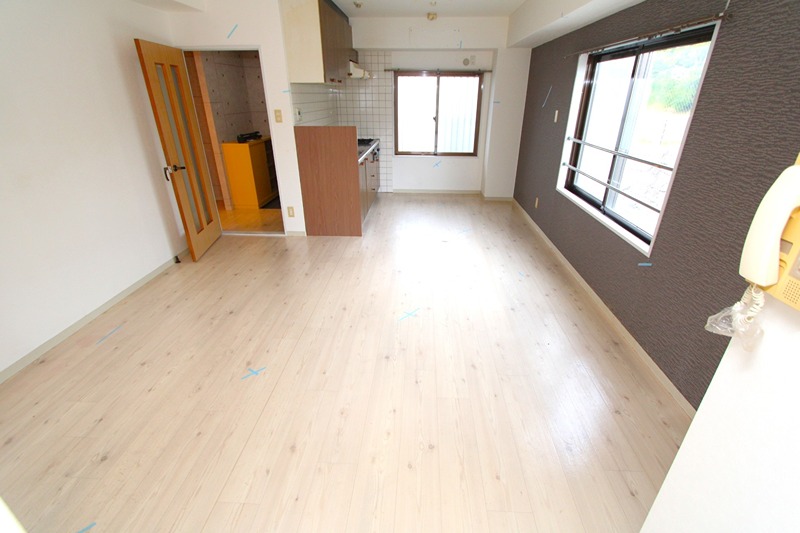 2/4 エントランス