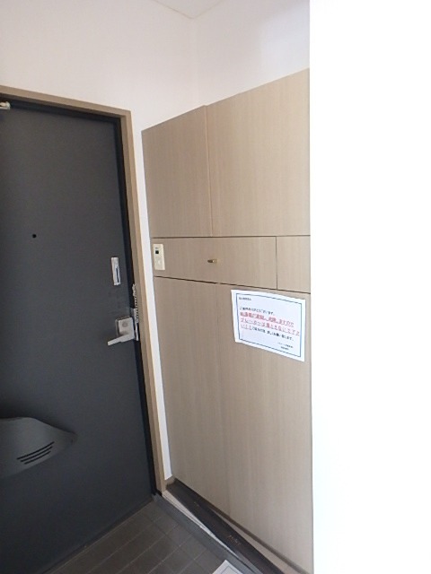 2/5 エントランス