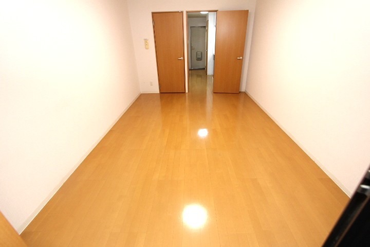 2/4 エントランス